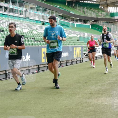 13.09.2026 - 21. swb-Marathon Bremen Michael Burmester http://msf.ph/oto/10421994 13.09.2026 12:59:43 Laufen im Stadion 135, 148, 191, 226, 232, 260, 342, 651, 745, 972, 1080, 1166, 1209, 1281, 1368, 1493, 1494, 1516, 1642, 1650, 1861, 1931, 1935, 1963, 2088, 2210, 2289, 2293, 2306, 2322, 2343, 2367, 2425, 2481, 2517, 2570, 2577, 2686, 2700, 2771, 2806, 2807, 2827, 2885, 2899, 2906, 2914, 2953, 2961, 2979, 3015, 3021, 3076, 3098, 3105, 3120, 3124, 3145, 3168, 3190, 3233, 3273, 3354, 3435, 3480, 3516, 3531, 3560, 3652, 3729, 3855, 3861, 3930, 3934, 205 meine-sportfotos.de