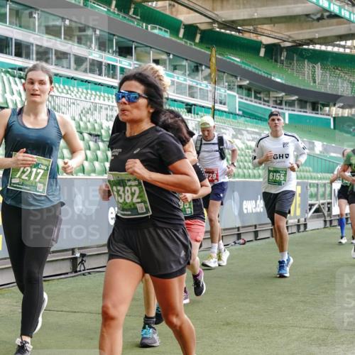 13.09.2026 - 21. swb-Marathon Bremen Michael Burmester http://msf.ph/oto/10422020 13.09.2026 13:22:34 Laufen im Stadion 128, 160, 211, 258, 343, 351, 423, 441, 533, 571, 601, 609, 708, 782, 851, 892, 1060, 1094, 1157, 1158, 1177, 1178, 1259, 1316, 1331, 1344, 1417, 1518, 1657, 1669, 1676, 1691, 1729, 1746, 1788, 1883, 2213, 2290, 2433, 2475, 2504, 2526, 2551, 2619, 2632, 2652, 2660, 2685, 2711, 2828, 2954, 2964, 2995, 3022, 3034, 3144, 3225, 3252, 3347, 3351, 3423, 3505, 3530, 3559, 3682, 3727, 3784, 3819, 4020, 4054, 4231, 4406, 4407, 4431, 4467, 4584, 1506 meine-sportfotos.de