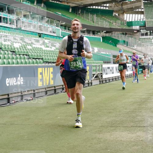 13.09.2026 - 21. swb-Marathon Bremen Michael Burmester http://msf.ph/oto/10422041 13.09.2026 12:59:45 Laufen im Stadion 135, 148, 191, 226, 232, 260, 342, 651, 745, 972, 1080, 1166, 1209, 1281, 1368, 1493, 1494, 1516, 1642, 1650, 1861, 1931, 1935, 1963, 2088, 2210, 2289, 2293, 2306, 2322, 2343, 2367, 2425, 2481, 2517, 2570, 2577, 2686, 2700, 2771, 2806, 2807, 2827, 2885, 2899, 2906, 2914, 2953, 2961, 2979, 3015, 3021, 3076, 3098, 3105, 3120, 3124, 3145, 3168, 3190, 3233, 3273, 3354, 3435, 3480, 3516, 3531, 3560, 3652, 3729, 3855, 3856, 3861, 3930, 3934, 205 meine-sportfotos.de