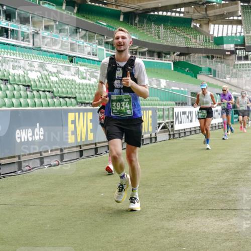 13.09.2026 - 21. swb-Marathon Bremen Michael Burmester http://msf.ph/oto/10422048 13.09.2026 12:59:45 Laufen im Stadion 135, 148, 191, 226, 232, 260, 342, 651, 745, 972, 1080, 1166, 1209, 1281, 1368, 1493, 1494, 1516, 1642, 1650, 1861, 1931, 1935, 1963, 2088, 2210, 2289, 2293, 2306, 2322, 2343, 2367, 2425, 2481, 2517, 2570, 2577, 2686, 2700, 2771, 2806, 2807, 2827, 2885, 2899, 2906, 2914, 2953, 2961, 2979, 3015, 3021, 3076, 3098, 3105, 3120, 3124, 3145, 3168, 3190, 3233, 3273, 3354, 3435, 3480, 3516, 3531, 3560, 3652, 3729, 3855, 3856, 3861, 3930, 3934, 205 meine-sportfotos.de