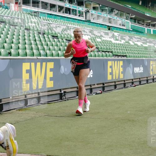 13.09.2026 - 21. swb-Marathon Bremen Michael Burmester http://msf.ph/oto/10422086 13.09.2026 12:59:47 Laufen im Stadion 135, 148, 191, 226, 232, 260, 342, 651, 745, 972, 1080, 1166, 1209, 1368, 1493, 1494, 1516, 1650, 1861, 1931, 1935, 1963, 2088, 2210, 2289, 2293, 2306, 2322, 2343, 2367, 2425, 2481, 2517, 2570, 2577, 2686, 2700, 2771, 2806, 2807, 2827, 2885, 2899, 2906, 2914, 2953, 2961, 2979, 3015, 3021, 3076, 3098, 3105, 3120, 3124, 3145, 3168, 3190, 3233, 3273, 3354, 3435, 3480, 3516, 3531, 3652, 3729, 3774, 3855, 3856, 3861, 3930, 3934, 205 meine-sportfotos.de