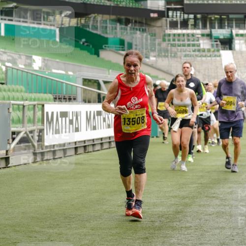 13.09.2026 - 21. swb-Marathon Bremen Michael Burmester http://msf.ph/oto/10422122 13.09.2026 10:45:29 Laufen im Stadion 10137, 10176, 10191, 10192, 10194, 10202, 10242, 10295, 10344, 10430, 10472, 10524, 10568, 10600, 10629, 10651, 10679, 10713, 10979, 10999, 11050, 11081, 11181, 11200, 11233, 11244, 11307, 11309, 11355, 11367, 11385, 11408, 11495, 11574, 11629, 11709, 11760, 11808, 11821, 11932, 11943, 12057, 12089, 12151, 12153, 12177, 12178, 12211, 12224, 12226, 12285, 12311, 12321, 12334, 12374, 12462, 12539, 10148, 10303, 10330, 10361, 10362 meine-sportfotos.de