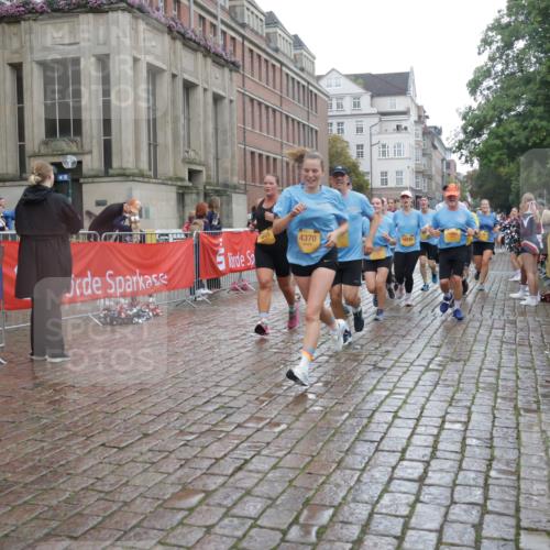 13.09.2026 - Kiel Lauf Yannick Fuchs http://msf.ph/oto/10422123 13.09.2026 10:55:29 Ziel 34, 313, 428, 1841, 2330, 2331, 3105, 3379, 4519, 4594, 5485, 5544, 5572, 5822, 5903, 6753, 6880, 7148, 7568, 7966, 8330, 8765, 8772, 9014, 9858, 10597, 10722, 11946, 12500, 185, 575, 1232, 1459, 1815, 1851, 1973, 2198, 2339, 2357, 2548, 2554, 2738, 2813, 3084, 3429, 3645, 3699, 3903, 4369, 4370, 4403, 4625, 4652, 4665, 4678, 4898, 4902, 5104, 5645, 5834, 6193, 6490, 6498, 6501, 6583, 6800, 6991, 7118, 7450, 7566, 7722, 8121, 8791, 1619 meine-sportfotos.de