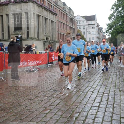 13.09.2026 - Kiel Lauf Yannick Fuchs http://msf.ph/oto/10422126 13.09.2026 10:55:29 Ziel 34, 313, 428, 1841, 2330, 2331, 3105, 3379, 4519, 4594, 5485, 5544, 5572, 5822, 5903, 6753, 6880, 7148, 7568, 7966, 8330, 8765, 8772, 9014, 9858, 10597, 10722, 11946, 12500, 185, 575, 1232, 1459, 1815, 1851, 1973, 2198, 2339, 2357, 2548, 2554, 2738, 2813, 3084, 3429, 3645, 3699, 3903, 4369, 4370, 4403, 4625, 4652, 4665, 4678, 4898, 4902, 5104, 5645, 5834, 6193, 6490, 6498, 6501, 6583, 6800, 6991, 7118, 7450, 7566, 7722, 8121, 8791, 1619 meine-sportfotos.de