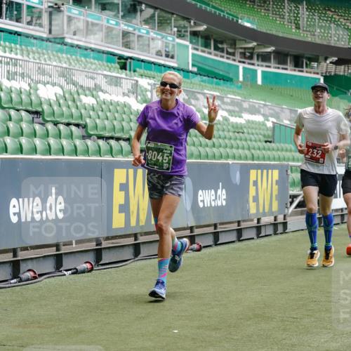 13.09.2026 - 21. swb-Marathon Bremen Michael Burmester http://msf.ph/oto/10422146 13.09.2026 12:59:50 Laufen im Stadion 135, 148, 191, 226, 232, 260, 342, 651, 745, 972, 1080, 1166, 1209, 1368, 1493, 1494, 1516, 1650, 1861, 1931, 1935, 1963, 2088, 2210, 2289, 2293, 2306, 2322, 2367, 2427, 2481, 2517, 2570, 2577, 2686, 2700, 2771, 2806, 2807, 2827, 2885, 2899, 2906, 2914, 2953, 2961, 2979, 3015, 3021, 3076, 3098, 3105, 3120, 3124, 3145, 3168, 3190, 3233, 3273, 3354, 3435, 3480, 3516, 3531, 3652, 3729, 3774, 3855, 3856, 3861, 3930, 3934, 205 meine-sportfotos.de
