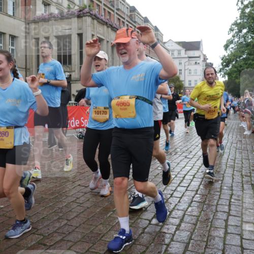 13.09.2026 - Kiel Lauf Yannick Fuchs http://msf.ph/oto/10422158 13.09.2026 10:55:32 Ziel 34, 428, 1841, 1885, 3105, 3379, 3539, 4519, 4594, 5544, 5572, 5822, 5903, 6753, 6880, 6922, 7148, 7568, 7966, 8330, 8765, 8772, 9014, 9651, 9653, 9858, 10597, 10722, 11621, 11946, 11952, 12500, 185, 313, 575, 1232, 1459, 1815, 1851, 1973, 2198, 2330, 2331, 2339, 2548, 2554, 2738, 2813, 3084, 3379, 3429, 3645, 3699, 3903, 4369, 4403, 4625, 4652, 4665, 4678, 4898, 4902, 5104, 5485, 5645, 5834, 6193, 6490, 6498, 6501, 6583, 6800, 6991, 7118, 7450, 7566, 7722, 8121, 8791, 9858 meine-sportfotos.de