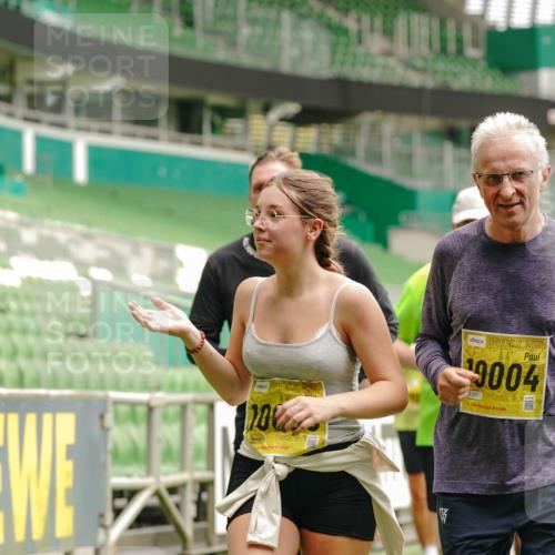 13.09.2026 - 21. swb-Marathon Bremen Michael Burmester http://msf.ph/oto/10422204 13.09.2026 10:45:35 Laufen im Stadion 10137, 10176, 10191, 10192, 10194, 10202, 10242, 10295, 10344, 10430, 10472, 10524, 10568, 10600, 10629, 10651, 10679, 10713, 10979, 10999, 11050, 11081, 11181, 11200, 11233, 11244, 11307, 11309, 11367, 11385, 11495, 11574, 11629, 11675, 11709, 11760, 11808, 11821, 11932, 11943, 12057, 12089, 12151, 12153, 12177, 12178, 12211, 12224, 12226, 12285, 12311, 12321, 12334, 12374, 12462, 12539, 10148, 10303, 10330, 10361, 10362 meine-sportfotos.de