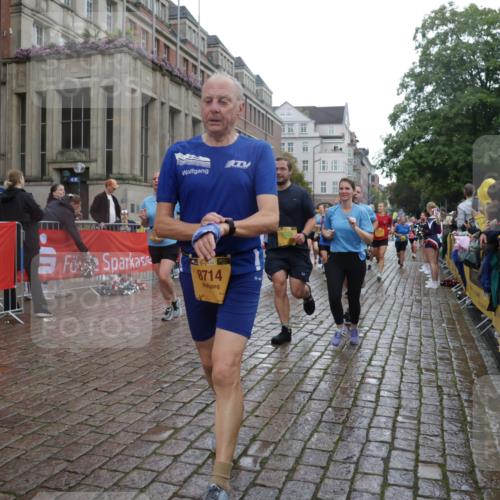 13.09.2026 - Kiel Lauf Yannick Fuchs http://msf.ph/oto/10422216 13.09.2026 10:55:40 Ziel 34, 566, 1673, 1885, 1929, 2190, 2208, 3105, 3297, 3539, 4519, 4594, 4747, 5544, 5822, 6753, 6922, 7568, 8330, 8346, 8631, 8632, 8722, 9014, 9651, 9653, 11036, 11621, 11952, 12500, 34, 185, 313, 428, 1459, 1815, 1841, 1851, 1973, 2330, 2331, 2738, 3379, 3429, 3645, 3903, 4403, 4678, 4898, 5104, 5485, 5544, 5572, 5645, 5834, 5903, 6490, 6498, 6501, 6800, 6880, 6991, 7118, 7148, 7450, 7566, 7966, 8765, 8772, 8791, 9858, 10597, 10722, 11946, 2548 meine-sportfotos.de