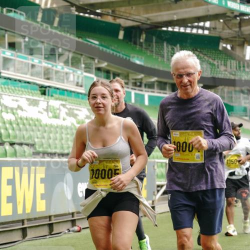 13.09.2026 - 21. swb-Marathon Bremen Michael Burmester http://msf.ph/oto/10422221 13.09.2026 10:45:36 Laufen im Stadion 10137, 10176, 10191, 10192, 10194, 10202, 10242, 10295, 10344, 10430, 10472, 10524, 10568, 10600, 10651, 10679, 10713, 10979, 10999, 11050, 11081, 11181, 11200, 11233, 11244, 11307, 11309, 11367, 11385, 11495, 11574, 11629, 11675, 11709, 11760, 11808, 11821, 11932, 11943, 12057, 12089, 12151, 12153, 12177, 12178, 12211, 12224, 12226, 12285, 12311, 12321, 12334, 12374, 12462, 12539, 10148, 10303, 10330, 10361, 10362 meine-sportfotos.de