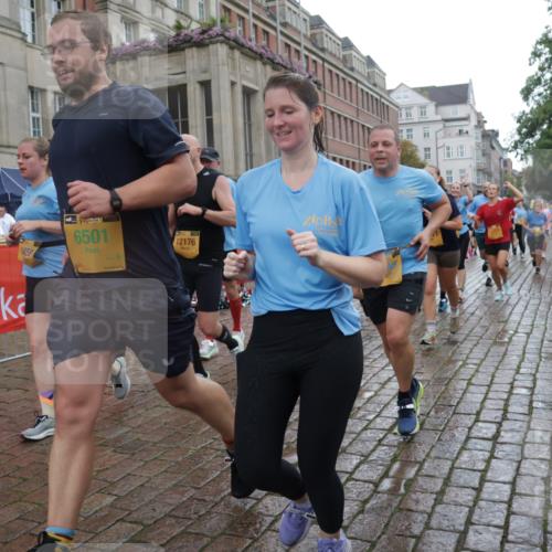 13.09.2026 - Kiel Lauf Yannick Fuchs http://msf.ph/oto/10422231 13.09.2026 10:55:42 Ziel 280, 566, 1264, 1673, 1885, 1929, 2190, 2208, 2589, 3105, 3297, 3539, 4519, 4594, 4747, 5822, 6753, 6922, 7988, 8330, 8346, 8631, 8632, 8722, 9014, 9651, 9653, 11036, 11621, 11952, 12499, 34, 185, 313, 428, 1459, 1841, 1851, 2330, 2331, 2738, 3379, 3429, 3645, 3903, 4403, 4519, 4678, 4898, 5104, 5485, 5544, 5572, 5645, 5822, 5834, 5903, 6490, 6498, 6501, 6800, 6880, 6991, 7118, 7148, 7450, 7566, 7568, 7966, 8765, 8772, 8791, 9014, 9858, 10597, 10722, 11946, 12500, 2548 meine-sportfotos.de