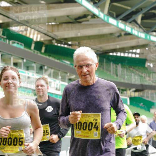 13.09.2026 - 21. swb-Marathon Bremen Michael Burmester http://msf.ph/oto/10422236 13.09.2026 10:45:37 Laufen im Stadion 10137, 10176, 10191, 10192, 10194, 10202, 10242, 10295, 10344, 10430, 10472, 10524, 10568, 10600, 10651, 10679, 10713, 10979, 10999, 11050, 11081, 11181, 11200, 11233, 11244, 11307, 11309, 11367, 11385, 11495, 11574, 11629, 11675, 11709, 11760, 11808, 11821, 11932, 11943, 12057, 12089, 12151, 12153, 12177, 12178, 12211, 12224, 12226, 12285, 12311, 12321, 12334, 12374, 12462, 12539, 10148, 10303, 10330, 10361, 10362 meine-sportfotos.de