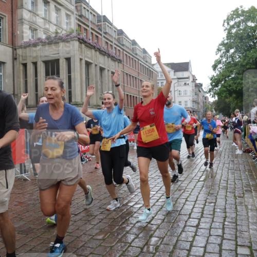 13.09.2026 - Kiel Lauf Yannick Fuchs http://msf.ph/oto/10422250 13.09.2026 10:55:44 Ziel 280, 566, 1264, 1673, 1885, 1929, 2190, 2208, 2589, 3297, 3539, 4594, 4747, 5034, 6753, 6922, 7988, 8330, 8346, 8631, 8632, 8722, 9651, 9653, 11036, 11196, 11621, 11952, 12327, 12499, 34, 185, 313, 428, 1841, 1851, 2330, 2331, 2738, 3105, 3379, 3429, 3645, 3903, 4403, 4519, 4594, 4678, 4898, 5104, 5485, 5544, 5572, 5822, 5834, 5903, 6490, 6753, 6800, 6880, 6991, 7118, 7148, 7450, 7566, 7568, 7966, 8330, 8765, 8772, 8791, 9014, 9858, 10597, 10722, 11946, 12500, 2548 meine-sportfotos.de