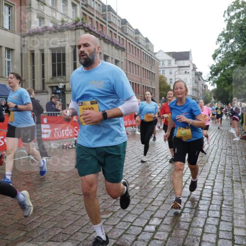 13.09.2026 - Kiel Lauf Yannick Fuchs http://msf.ph/oto/10422271 13.09.2026 10:55:45 Ziel 280, 566, 1264, 1673, 1885, 1929, 2190, 2208, 2264, 2589, 3297, 3539, 4747, 5034, 5752, 6922, 7988, 8346, 8631, 8632, 8722, 9651, 9653, 11036, 11196, 11621, 11952, 12327, 12499, 34, 185, 313, 428, 1841, 1851, 1885, 2330, 2331, 2738, 3105, 3379, 3429, 3645, 3903, 4403, 4519, 4594, 4678, 4898, 5485, 5544, 5572, 5822, 5834, 5903, 6490, 6753, 6800, 6880, 6922, 6991, 7118, 7148, 7450, 7566, 7568, 7966, 8330, 8765, 8772, 8791, 9014, 9651, 9653, 9858, 10597, 10722, 11946, 12500 meine-sportfotos.de