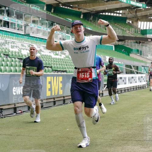 13.09.2026 - 21. swb-Marathon Bremen Michael Burmester http://msf.ph/oto/10422272 13.09.2026 12:59:54 Laufen im Stadion 135, 148, 191, 226, 232, 260, 342, 651, 745, 972, 1080, 1166, 1209, 1368, 1493, 1494, 1516, 1650, 1861, 1935, 1963, 2088, 2210, 2289, 2293, 2306, 2322, 2367, 2427, 2481, 2517, 2570, 2577, 2686, 2700, 2708, 2806, 2807, 2827, 2885, 2899, 2906, 2914, 2953, 2961, 2979, 3015, 3021, 3076, 3098, 3105, 3120, 3124, 3145, 3168, 3173, 3190, 3233, 3273, 3354, 3435, 3480, 3516, 3531, 3642, 3652, 3729, 3774, 3855, 3856, 3861, 3930, 3934 meine-sportfotos.de