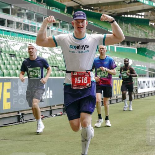13.09.2026 - 21. swb-Marathon Bremen Michael Burmester http://msf.ph/oto/10422300 13.09.2026 12:59:55 Laufen im Stadion 135, 191, 226, 232, 260, 342, 651, 745, 972, 1080, 1166, 1209, 1368, 1493, 1494, 1516, 1650, 1861, 1935, 1963, 2088, 2210, 2289, 2293, 2306, 2322, 2367, 2427, 2481, 2517, 2570, 2577, 2686, 2700, 2708, 2806, 2807, 2827, 2885, 2899, 2906, 2914, 2953, 2961, 2979, 3015, 3021, 3076, 3098, 3105, 3120, 3124, 3145, 3168, 3173, 3190, 3233, 3273, 3354, 3435, 3480, 3516, 3531, 3642, 3652, 3729, 3774, 3855, 3856, 3861, 3930, 3934 meine-sportfotos.de