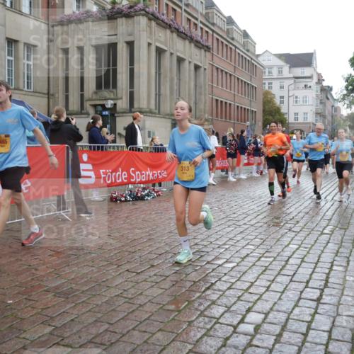 13.09.2026 - Kiel Lauf Yannick Fuchs http://msf.ph/oto/10422312 13.09.2026 10:55:53 Ziel 280, 566, 1264, 1673, 1929, 2264, 2589, 2798, 4556, 4747, 5034, 5279, 5553, 5752, 5772, 7707, 7851, 7988, 8631, 8722, 8733, 8813, 9069, 11036, 11196, 12327, 12499, 12579, 34, 313, 428, 1841, 1885, 1929, 2190, 2208, 2330, 2331, 3105, 3297, 3379, 3539, 4519, 4594, 5485, 5544, 5572, 5822, 5903, 6753, 6800, 6880, 6922, 7148, 7568, 7966, 8330, 8346, 8631, 8632, 8765, 8772, 9014, 9651, 9653, 9858, 10597, 10722, 11036, 11621, 11946, 11952, 12500, 574, 778, 7483, 7118, 7566, 8845 meine-sportfotos.de