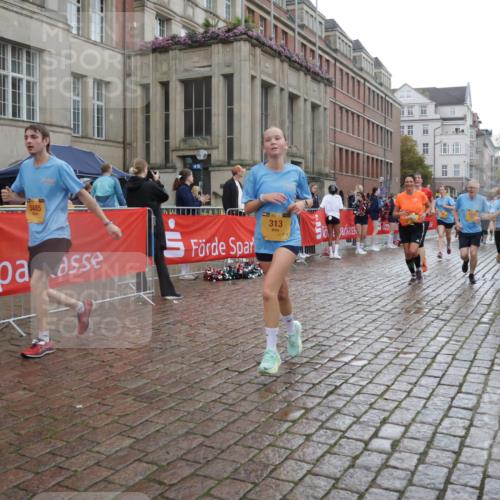 13.09.2026 - Kiel Lauf Yannick Fuchs http://msf.ph/oto/10422316 13.09.2026 10:55:53 Ziel 280, 566, 1264, 1673, 1929, 2264, 2589, 2798, 4556, 4747, 5034, 5279, 5553, 5752, 5772, 7707, 7851, 7988, 8631, 8722, 8733, 8813, 9069, 11036, 11196, 12327, 12499, 12579, 34, 313, 428, 1841, 1885, 1929, 2190, 2208, 2330, 2331, 3105, 3297, 3379, 3539, 4519, 4594, 5485, 5544, 5572, 5822, 5903, 6753, 6800, 6880, 6922, 7148, 7568, 7966, 8330, 8346, 8631, 8632, 8765, 8772, 9014, 9651, 9653, 9858, 10597, 10722, 11036, 11621, 11946, 11952, 12500, 574, 778, 7483, 7118, 7566, 8845 meine-sportfotos.de