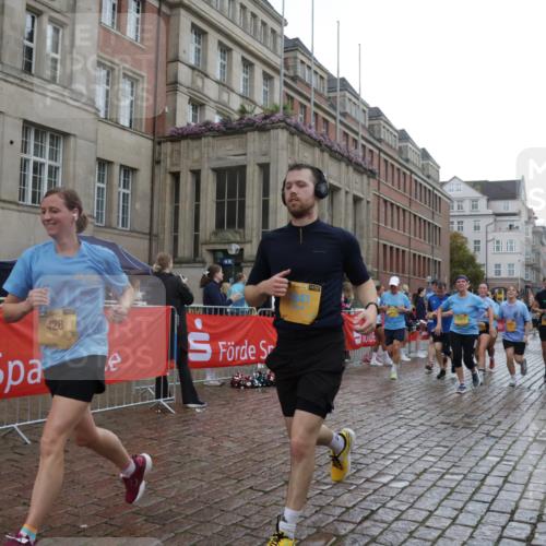 13.09.2026 - Kiel Lauf Yannick Fuchs http://msf.ph/oto/10422339 13.09.2026 10:55:58 Ziel 350, 429, 712, 774, 775, 2264, 2564, 2798, 4556, 5034, 5279, 5553, 5752, 5772, 6572, 7707, 7851, 7995, 8733, 8813, 8910, 9069, 11196, 12316, 12327, 12579, 34, 280, 428, 566, 1264, 1673, 1841, 1885, 1929, 2190, 2208, 2589, 3105, 3297, 3539, 4519, 4594, 4747, 5034, 5544, 5572, 5822, 5903, 6753, 6880, 6922, 7148, 7568, 7966, 7988, 8330, 8346, 8631, 8632, 8722, 8765, 8772, 9014, 9651, 9653, 10597, 10722, 11036, 11196, 11621, 11946, 11952, 12327, 12499, 12500, 574, 778, 7483 meine-sportfotos.de