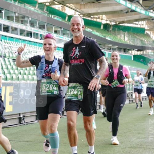 13.09.2026 - 21. swb-Marathon Bremen Michael Burmester http://msf.ph/oto/10422344 13.09.2026 13:22:44 Laufen im Stadion 128, 160, 211, 258, 343, 351, 423, 441, 533, 571, 601, 609, 708, 851, 892, 1060, 1094, 1157, 1177, 1178, 1259, 1331, 1344, 1417, 1518, 1657, 1669, 1691, 1729, 1746, 1788, 1883, 2213, 2290, 2433, 2475, 2504, 2526, 2551, 2619, 2632, 2652, 2660, 2685, 2711, 2828, 2954, 2964, 2995, 3022, 3034, 3225, 3252, 3347, 3351, 3423, 3447, 3505, 3530, 3559, 3682, 3727, 3770, 3784, 3819, 4020, 4054, 4231, 4406, 4407, 4431, 4466, 4467, 4584, 1506 meine-sportfotos.de