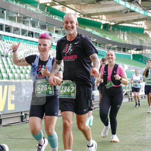 13.09.2026 - 21. swb-Marathon Bremen Michael Burmester http://msf.ph/oto/10422349 13.09.2026 13:22:45 Laufen im Stadion 128, 160, 211, 258, 343, 351, 423, 441, 533, 571, 601, 609, 708, 851, 892, 1060, 1094, 1157, 1177, 1178, 1259, 1331, 1344, 1417, 1518, 1657, 1669, 1691, 1729, 1746, 1788, 1883, 2213, 2290, 2433, 2475, 2504, 2526, 2551, 2619, 2632, 2652, 2660, 2685, 2711, 2828, 2954, 2964, 2995, 3022, 3034, 3225, 3252, 3292, 3347, 3351, 3423, 3447, 3505, 3530, 3559, 3682, 3727, 3770, 3784, 3819, 4020, 4054, 4231, 4406, 4407, 4431, 4466, 4467, 4584, 1506 meine-sportfotos.de