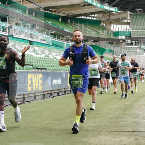 13.09.2026 - 21. swb-Marathon Bremen Michael Burmester http://msf.ph/oto/10422360 13.09.2026 12:59:58 Laufen im Stadion 135, 191, 226, 232, 260, 342, 651, 745, 972, 1080, 1166, 1209, 1368, 1493, 1494, 1516, 1650, 1861, 1935, 1963, 2088, 2210, 2289, 2293, 2306, 2322, 2367, 2427, 2481, 2517, 2570, 2577, 2686, 2700, 2708, 2806, 2807, 2827, 2885, 2899, 2906, 2914, 2953, 2961, 2967, 2979, 3015, 3021, 3076, 3098, 3105, 3120, 3124, 3145, 3168, 3173, 3190, 3233, 3273, 3354, 3385, 3435, 3480, 3516, 3531, 3642, 3652, 3729, 3774, 3855, 3856, 3861, 3930, 3934 meine-sportfotos.de