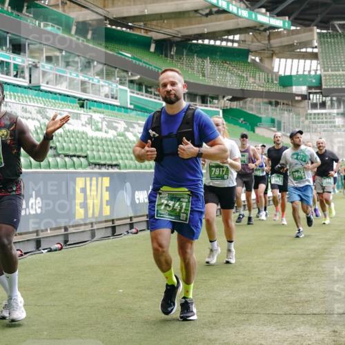 13.09.2026 - 21. swb-Marathon Bremen Michael Burmester http://msf.ph/oto/10422379 13.09.2026 12:59:58 Laufen im Stadion 135, 191, 226, 232, 260, 342, 651, 745, 972, 1080, 1166, 1209, 1368, 1493, 1494, 1516, 1650, 1861, 1935, 1963, 2088, 2210, 2289, 2293, 2306, 2322, 2367, 2427, 2481, 2517, 2570, 2577, 2686, 2700, 2708, 2806, 2807, 2827, 2885, 2899, 2906, 2914, 2953, 2961, 2967, 2979, 3015, 3021, 3076, 3098, 3105, 3120, 3124, 3145, 3168, 3173, 3190, 3233, 3273, 3354, 3385, 3435, 3480, 3516, 3531, 3642, 3652, 3729, 3774, 3855, 3856, 3861, 3930, 3934 meine-sportfotos.de