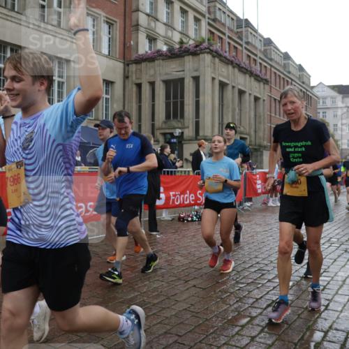 13.09.2026 - Kiel Lauf Yannick Fuchs http://msf.ph/oto/10422385 13.09.2026 10:56:01 Ziel 350, 429, 712, 774, 775, 2564, 2798, 4556, 5009, 5279, 5553, 5772, 6572, 7483, 7707, 7851, 7995, 8073, 8158, 8733, 8813, 8910, 9069, 12316, 12579, 34, 280, 566, 1264, 1673, 1885, 1929, 2190, 2208, 2264, 2589, 3105, 3297, 3539, 4519, 4594, 4747, 5034, 5279, 5544, 5572, 5752, 5772, 5822, 5903, 6753, 6880, 6922, 7148, 7568, 7966, 7988, 8330, 8346, 8631, 8632, 8722, 8765, 8772, 9014, 9651, 9653, 10597, 10722, 11036, 11196, 11621, 11946, 11952, 12327, 12499, 12500, 574, 778 meine-sportfotos.de