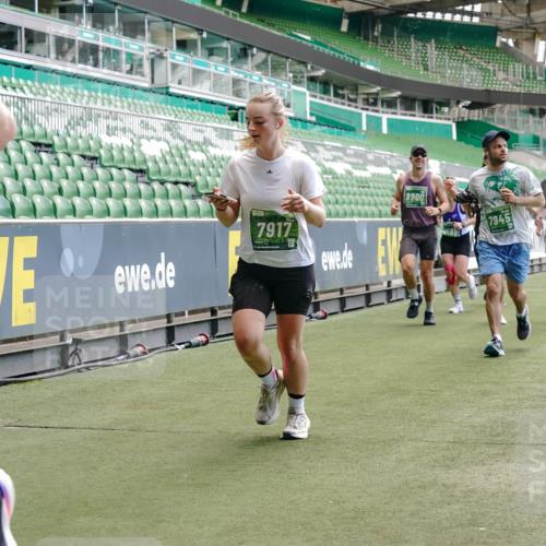 13.09.2026 - 21. swb-Marathon Bremen Michael Burmester http://msf.ph/oto/10422411 13.09.2026 12:59:59 Laufen im Stadion 135, 191, 226, 232, 260, 342, 651, 745, 972, 1080, 1166, 1209, 1368, 1493, 1494, 1516, 1650, 1861, 1935, 1963, 2088, 2210, 2289, 2293, 2306, 2322, 2367, 2427, 2481, 2517, 2570, 2577, 2686, 2700, 2708, 2806, 2807, 2827, 2885, 2899, 2906, 2914, 2953, 2961, 2967, 2979, 3015, 3021, 3076, 3098, 3105, 3120, 3124, 3145, 3168, 3173, 3190, 3233, 3273, 3354, 3385, 3435, 3480, 3516, 3531, 3642, 3652, 3729, 3774, 3855, 3856, 3861, 3930, 3934 meine-sportfotos.de
