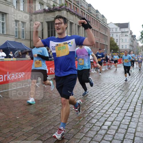 13.09.2026 - Kiel Lauf Yannick Fuchs http://msf.ph/oto/10422517 13.09.2026 10:56:13 Ziel 429, 574, 774, 775, 778, 1208, 1618, 2829, 3267, 3541, 5009, 5067, 5682, 5683, 6605, 7292, 7483, 8054, 8073, 8158, 9210, 10421, 10433, 10570, 10750, 10774, 10795, 12043, 12171, 12603, 280, 350, 429, 566, 712, 774, 775, 1264, 1673, 1929, 2190, 2208, 2264, 2564, 2589, 2798, 3297, 4556, 4747, 5034, 5279, 5553, 5752, 5772, 6572, 7707, 7851, 7988, 7995, 8346, 8631, 8632, 8722, 8733, 8813, 8910, 9069, 11036, 11196, 12316, 12327, 12499, 12579, 248, 1504 meine-sportfotos.de
