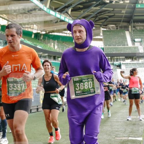 13.09.2026 - 21. swb-Marathon Bremen Michael Burmester http://msf.ph/oto/10422531 13.09.2026 13:22:52 Laufen im Stadion 128, 160, 211, 258, 343, 351, 434, 441, 533, 571, 601, 609, 708, 851, 892, 1060, 1094, 1157, 1178, 1259, 1331, 1344, 1417, 1518, 1657, 1669, 1691, 1729, 1746, 1788, 1883, 2213, 2290, 2433, 2475, 2504, 2526, 2619, 2632, 2652, 2660, 2685, 2711, 2828, 2936, 2964, 2968, 2995, 3022, 3034, 3225, 3252, 3282, 3292, 3347, 3351, 3395, 3423, 3447, 3505, 3530, 3559, 3682, 3727, 3770, 3784, 3819, 4020, 4054, 4231, 4406, 4407, 4431, 4466, 4467, 4584, 1506 meine-sportfotos.de