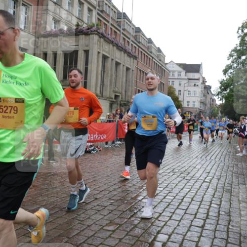 13.09.2026 - Kiel Lauf Yannick Fuchs http://msf.ph/oto/10422635 13.09.2026 10:56:25 Ziel 248, 476, 929, 1618, 2075, 2454, 2674, 2880, 3061, 4440, 4806, 5067, 5682, 5683, 6530, 6884, 8989, 8997, 10264, 10509, 10659, 12669, 12762, 350, 429, 574, 712, 774, 775, 778, 1208, 2264, 2564, 2798, 2829, 3267, 3541, 4556, 5009, 5279, 5553, 5752, 5772, 6572, 6605, 7292, 7483, 7707, 7851, 7995, 8054, 8073, 8158, 8733, 8813, 8910, 9069, 9210, 10421, 10433, 10570, 10750, 10774, 10795, 12316, 12579, 452, 1139, 1504 meine-sportfotos.de