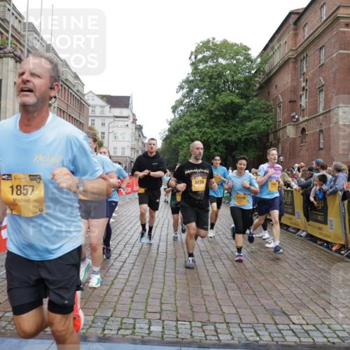 13.09.2026 - Kiel Lauf Yannick Fuchs http://msf.ph/oto/10422664 13.09.2026 09:43:34 Ziel 40, 401, 1049, 1833, 1857, 4171, 7773, 7857, 7905, 8770, 8834, 10189, 10300, 10460, 11246, 12101, 12164, 12575, 255, 623, 1040, 1508, 3041, 3850, 4256, 5530, 5929, 6377, 7099, 7532, 8066, 8808, 9354, 9933, 10047, 10118, 11753, 12259, 654, 4522, 5171, 5857, 5964, 7510, 7948, 9323, 9814, 9934, 10641, 10931, 12376, 1040, 1213, 3849, 3850, 5530, 7874, 8191, 9629, 11753 meine-sportfotos.de