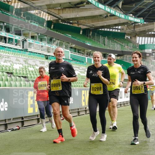 13.09.2026 - 21. swb-Marathon Bremen Michael Burmester http://msf.ph/oto/10422738 13.09.2026 10:45:58 Laufen im Stadion 10137, 10161, 10192, 10194, 10202, 10242, 10344, 10430, 10472, 10524, 10535, 10568, 10600, 10651, 10679, 10713, 10895, 10970, 10979, 11050, 11081, 11181, 11200, 11244, 11296, 11309, 11367, 11457, 11495, 11529, 11530, 11546, 11574, 11675, 11709, 11760, 11808, 11821, 11932, 12057, 12089, 12151, 12153, 12177, 12178, 12211, 12224, 12226, 12285, 12311, 12316, 12317, 12321, 12374, 12422, 12462, 12539, 10002, 10148, 10303, 10330, 10361, 10362 meine-sportfotos.de