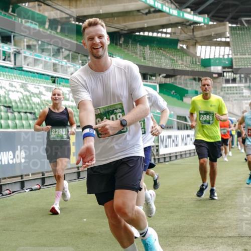 13.09.2026 - 21. swb-Marathon Bremen Michael Burmester http://msf.ph/oto/10422739 13.09.2026 13:00:10 Laufen im Stadion 135, 191, 226, 232, 242, 260, 342, 651, 687, 745, 972, 1080, 1166, 1209, 1368, 1493, 1494, 1516, 1650, 1861, 1935, 1963, 2088, 2210, 2289, 2293, 2306, 2322, 2367, 2409, 2427, 2481, 2485, 2490, 2517, 2560, 2570, 2577, 2658, 2686, 2700, 2708, 2781, 2806, 2827, 2885, 2899, 2906, 2914, 2953, 2961, 2967, 2979, 3015, 3021, 3076, 3098, 3105, 3124, 3145, 3168, 3173, 3190, 3233, 3273, 3354, 3385, 3480, 3516, 3524, 3531, 3642, 3652, 3729, 3774, 3855, 3856, 3861, 3930, 3934 meine-sportfotos.de