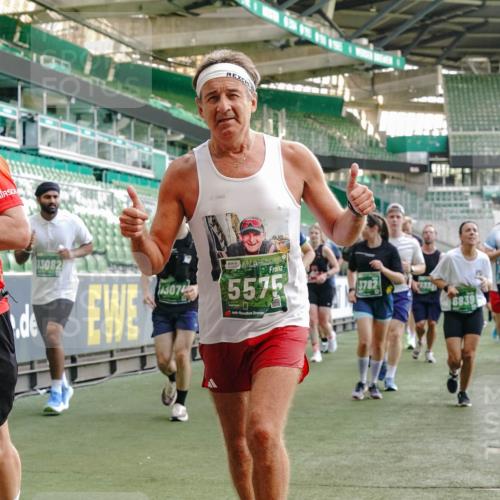 13.09.2026 - 21. swb-Marathon Bremen Michael Burmester http://msf.ph/oto/10422745 13.09.2026 13:22:59 Laufen im Stadion 128, 160, 211, 258, 343, 351, 434, 533, 571, 609, 708, 851, 892, 1060, 1157, 1178, 1259, 1331, 1344, 1417, 1657, 1669, 1691, 1729, 1746, 1788, 1883, 2213, 2286, 2290, 2433, 2445, 2475, 2495, 2504, 2526, 2619, 2632, 2652, 2660, 2685, 2711, 2768, 2936, 2964, 2968, 2995, 3022, 3034, 3225, 3252, 3282, 3292, 3347, 3351, 3364, 3395, 3423, 3447, 3505, 3530, 3559, 3682, 3727, 3770, 3784, 3819, 4020, 4054, 4231, 4406, 4407, 4431, 4466, 4467, 4584, 1506 meine-sportfotos.de