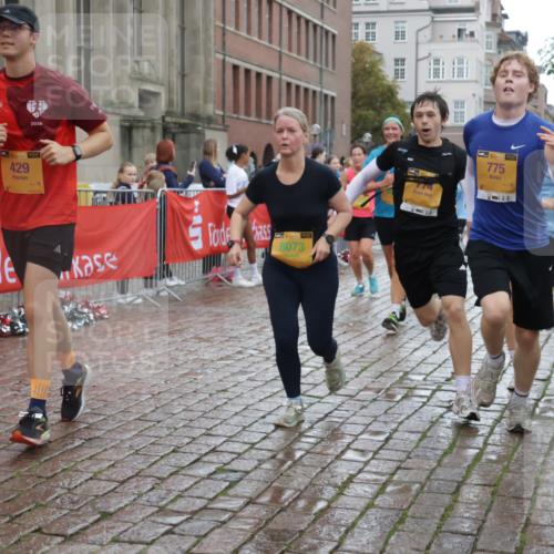 13.09.2026 - Kiel Lauf Yannick Fuchs http://msf.ph/oto/10422758 13.09.2026 10:56:37 Ziel 452, 1139, 1157, 1504, 1557, 1666, 1805, 2526, 2560, 3000, 3061, 3286, 3410, 3413, 3466, 4180, 4209, 4367, 5593, 6067, 6882, 7209, 7594, 7642, 7912, 8997, 9674, 10621, 10659, 12762, 248, 429, 476, 574, 774, 775, 778, 929, 1208, 1618, 2075, 2454, 2674, 2829, 2880, 3267, 3541, 4440, 4806, 5009, 5067, 5682, 5683, 6530, 6605, 6884, 7292, 7483, 7995, 8054, 8073, 8158, 8989, 8997, 9210, 10264, 10421, 10433, 10509, 10570, 10750, 10774, 10795 meine-sportfotos.de