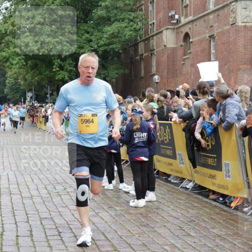 13.09.2026 - Kiel Lauf Yannick Fuchs http://msf.ph/oto/10422786 13.09.2026 09:43:44 Ziel 654, 1833, 4522, 5964, 9323, 9934, 10460, 12164, 40, 255, 401, 623, 1049, 1508, 1857, 4171, 4256, 5929, 6377, 7099, 7532, 7773, 7857, 7905, 8066, 8770, 8808, 8834, 9933, 10047, 10118, 10189, 10300, 11246, 12101, 12575, 4283, 5026, 5171, 5857, 6550, 7510, 7948, 8300, 9814, 10641, 10931, 11653, 11655, 12098, 12376, 3041, 9354, 9933, 10047, 10118, 11753, 12259 meine-sportfotos.de