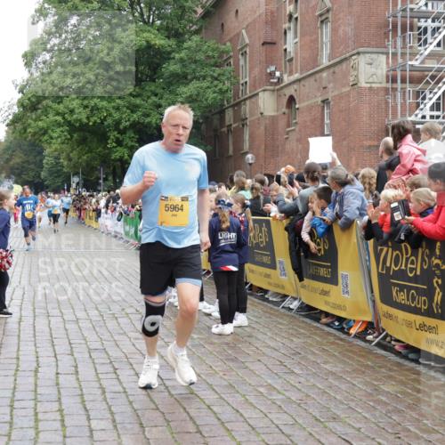13.09.2026 - Kiel Lauf Yannick Fuchs http://msf.ph/oto/10422791 13.09.2026 09:43:44 Ziel 654, 1833, 4522, 5964, 9323, 9934, 10460, 12164, 40, 255, 401, 623, 1049, 1508, 1857, 4171, 4256, 5929, 6377, 7099, 7532, 7773, 7857, 7905, 8066, 8770, 8808, 8834, 9933, 10047, 10118, 10189, 10300, 11246, 12101, 12575, 4283, 5026, 5171, 5857, 6550, 7510, 7948, 8300, 9814, 10641, 10931, 11653, 11655, 12098, 12376, 3041, 9354, 9933, 10047, 10118, 11753, 12259 meine-sportfotos.de