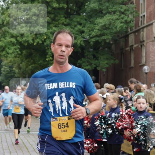 13.09.2026 - Kiel Lauf Yannick Fuchs http://msf.ph/oto/10422821 13.09.2026 09:43:50 Ziel 654, 4522, 5171, 5857, 5964, 7510, 7948, 9323, 9814, 9934, 10641, 10931, 12376, 40, 255, 401, 623, 1049, 1508, 1833, 1857, 4171, 4256, 6377, 7099, 7773, 7857, 7905, 8066, 8770, 8834, 9323, 9934, 10189, 10300, 10460, 11246, 12101, 12164, 12575, 4283, 5026, 6550, 8300, 11653, 11655, 12098, 12373, 255, 623, 1508, 3041, 5929, 7099, 7532, 8808, 9933, 10047, 10118 meine-sportfotos.de