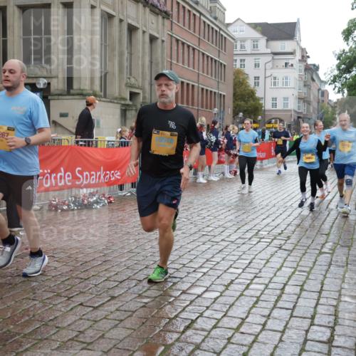13.09.2026 - Kiel Lauf Yannick Fuchs http://msf.ph/oto/10422857 13.09.2026 10:56:48 Ziel 452, 1115, 1139, 1157, 1302, 2526, 2675, 3015, 4209, 4367, 4912, 5150, 6723, 7209, 7912, 8045, 8799, 10068, 10621, 11211, 11458, 12721, 248, 476, 929, 1139, 1504, 1557, 1618, 1666, 1805, 2075, 2454, 2560, 2674, 2880, 3000, 3061, 3267, 3286, 3410, 3413, 3466, 4180, 4209, 4440, 4806, 5067, 5593, 5682, 5683, 6067, 6530, 6605, 6882, 6884, 7594, 7642, 8989, 8997, 9210, 9674, 10264, 10421, 10509, 10570, 10621, 10659, 502, 1461, 2632, 5467, 5532, 6540, 778, 10750, 10774, 12171 meine-sportfotos.de