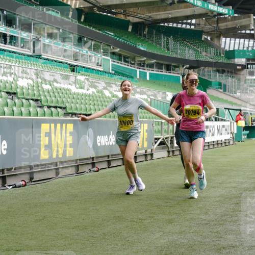 13.09.2026 - 21. swb-Marathon Bremen Michael Burmester http://msf.ph/oto/10422874 13.09.2026 10:46:04 Laufen im Stadion 10137, 10161, 10194, 10202, 10242, 10344, 10430, 10472, 10524, 10535, 10568, 10600, 10651, 10679, 10713, 10895, 10970, 10979, 11050, 11081, 11181, 11200, 11244, 11296, 11309, 11367, 11457, 11495, 11529, 11530, 11546, 11573, 11574, 11579, 11675, 11709, 11760, 11808, 11821, 11932, 12057, 12089, 12151, 12153, 12177, 12178, 12211, 12224, 12226, 12285, 12316, 12317, 12321, 12374, 12422, 12462, 12539, 10002, 10004, 10005, 10148, 10271, 10303, 10330, 10361, 10362 meine-sportfotos.de