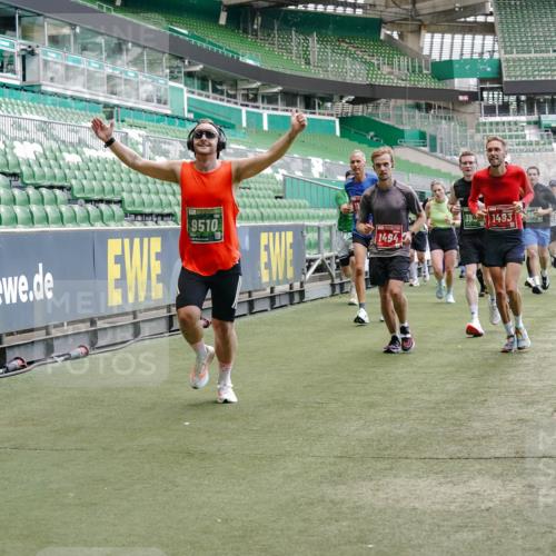 13.09.2026 - 21. swb-Marathon Bremen Michael Burmester http://msf.ph/oto/10422895 13.09.2026 13:00:16 Laufen im Stadion 135, 191, 226, 232, 242, 260, 342, 651, 687, 745, 972, 1080, 1166, 1209, 1368, 1493, 1494, 1516, 1650, 1861, 1935, 1963, 2088, 2210, 2289, 2293, 2306, 2322, 2409, 2427, 2481, 2485, 2490, 2517, 2560, 2561, 2570, 2577, 2658, 2686, 2700, 2708, 2781, 2806, 2827, 2885, 2899, 2906, 2914, 2953, 2961, 2967, 2979, 3015, 3076, 3098, 3105, 3124, 3145, 3168, 3173, 3190, 3233, 3273, 3354, 3385, 3480, 3516, 3524, 3531, 3642, 3652, 3729, 3774, 3855, 3856, 3861, 3930, 3934 meine-sportfotos.de