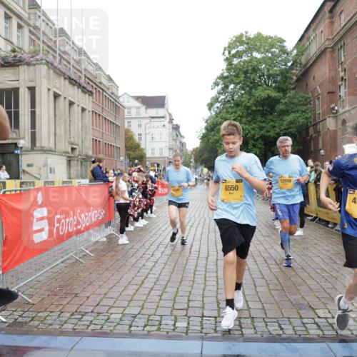 13.09.2026 - Kiel Lauf Yannick Fuchs http://msf.ph/oto/10422996 13.09.2026 09:44:06 Ziel 4092, 4283, 5026, 6550, 7753, 8300, 11653, 11655, 12098, 12373, 40, 654, 1049, 1833, 1857, 4171, 4522, 5171, 5857, 5964, 7510, 7773, 7905, 7948, 8770, 8834, 9323, 9814, 9934, 10460, 10641, 10931, 11246, 12101, 12164, 12376, 537, 793, 801, 1053, 2031, 2437, 2868, 3688, 4573, 6892, 7744, 12318, 12437, 40, 401, 1049, 1857, 4171, 7773, 7857, 7905, 8770, 8834, 10189, 10300, 11246, 12101, 12575 meine-sportfotos.de