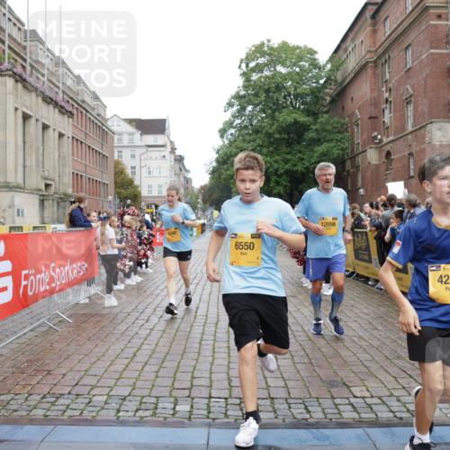 13.09.2026 - Kiel Lauf Yannick Fuchs http://msf.ph/oto/10423000 13.09.2026 09:44:06 Ziel 4092, 4283, 5026, 6550, 7753, 8300, 11653, 11655, 12098, 12373, 40, 654, 1049, 1833, 1857, 4171, 4522, 5171, 5857, 5964, 7510, 7773, 7905, 7948, 8770, 8834, 9323, 9814, 9934, 10460, 10641, 10931, 11246, 12101, 12164, 12376, 537, 793, 801, 1053, 2031, 2437, 2868, 3688, 4573, 6892, 7744, 12318, 12437, 40, 401, 1049, 1857, 4171, 7773, 7857, 7905, 8770, 8834, 10189, 10300, 11246, 12101, 12575 meine-sportfotos.de