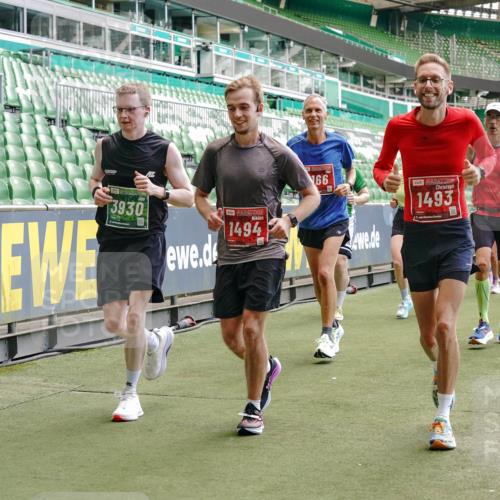 13.09.2026 - 21. swb-Marathon Bremen Michael Burmester http://msf.ph/oto/10423041 13.09.2026 13:00:19 Laufen im Stadion 135, 191, 226, 232, 242, 260, 318, 342, 651, 687, 745, 972, 1080, 1166, 1209, 1368, 1493, 1494, 1516, 1650, 1861, 1935, 1963, 2088, 2210, 2289, 2293, 2306, 2322, 2409, 2427, 2481, 2485, 2490, 2517, 2560, 2561, 2570, 2627, 2658, 2686, 2700, 2708, 2781, 2806, 2827, 2885, 2899, 2906, 2914, 2953, 2961, 2967, 2979, 3015, 3076, 3098, 3105, 3124, 3145, 3168, 3173, 3190, 3233, 3273, 3354, 3385, 3480, 3516, 3524, 3531, 3642, 3652, 3729, 3774, 3855, 3856, 3861, 3930, 3934 meine-sportfotos.de