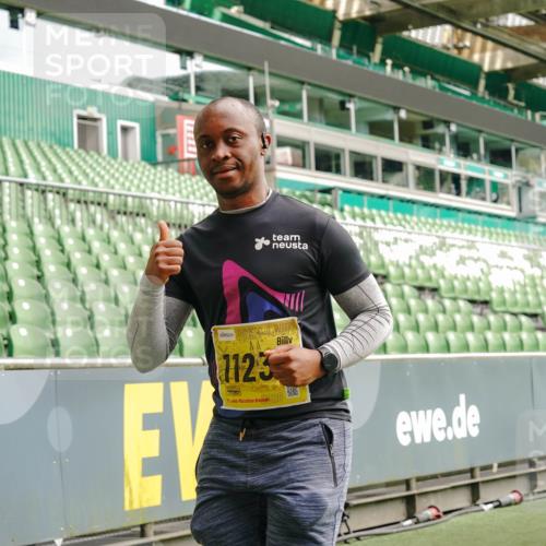 13.09.2026 - 21. swb-Marathon Bremen Michael Burmester http://msf.ph/oto/10423042 13.09.2026 10:46:08 Laufen im Stadion 10137, 10161, 10194, 10202, 10242, 10344, 10430, 10472, 10524, 10535, 10568, 10600, 10651, 10679, 10713, 10895, 10970, 10979, 11050, 11081, 11181, 11200, 11244, 11296, 11309, 11367, 11457, 11495, 11529, 11530, 11546, 11573, 11574, 11579, 11675, 11709, 11760, 11808, 11821, 11932, 12057, 12089, 12151, 12153, 12177, 12178, 12211, 12224, 12226, 12285, 12316, 12317, 12321, 12374, 12422, 12462, 12539, 10002, 10004, 10005, 10148, 10271, 10303, 10330, 10361, 10362 meine-sportfotos.de
