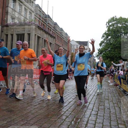 13.09.2026 - Kiel Lauf Yannick Fuchs http://msf.ph/oto/10423056 13.09.2026 10:58:13 Ziel 721, 819, 833, 905, 987, 1253, 1351, 1404, 1910, 2309, 3222, 3325, 3326, 4160, 4212, 4592, 5172, 5314, 5540, 5668, 5958, 6345, 6982, 7256, 7340, 7412, 8253, 8470, 9309, 9476, 10364, 10765, 10785, 10805, 11238, 11613, 12123, 12456, 12701, 12821, 12840, 156, 252, 352, 353, 538, 675, 905, 1220, 1517, 1528, 1567, 1778, 2234, 3111, 3548, 3575, 3661, 3667, 3933, 4250, 4340, 4497, 4754, 4765, 4997, 5112, 5154, 5163, 5232, 5458, 6353, 6425, 6805, 8548, 8903, 11345, 11554, 11762, 91 meine-sportfotos.de