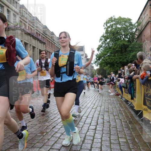 13.09.2026 - Kiel Lauf Yannick Fuchs http://msf.ph/oto/10423083 13.09.2026 10:58:15 Ziel 721, 819, 833, 987, 1253, 1351, 1404, 1910, 2309, 3222, 3325, 3326, 3671, 4160, 4212, 4592, 5172, 5314, 5540, 5668, 5958, 6345, 6982, 7256, 7340, 7412, 9309, 9458, 9476, 10364, 10765, 10785, 10805, 11238, 11613, 12123, 12456, 12701, 12821, 12840, 156, 252, 352, 353, 538, 675, 905, 1220, 1517, 1528, 1567, 1778, 2234, 3111, 3548, 3575, 3661, 3667, 3933, 4250, 4340, 4497, 4754, 4765, 4997, 5112, 5154, 5163, 5232, 5458, 5958, 6353, 6425, 6805, 8548, 8903, 11345, 11554, 91 meine-sportfotos.de