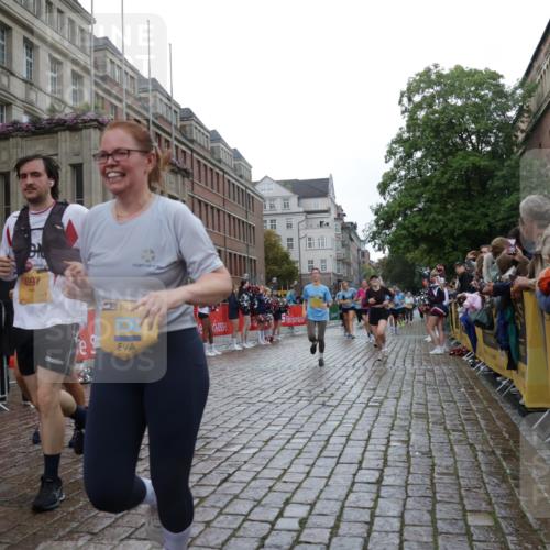 13.09.2026 - Kiel Lauf Yannick Fuchs http://msf.ph/oto/10423098 13.09.2026 10:58:16 Ziel 721, 819, 833, 987, 1253, 1351, 1404, 1910, 2309, 3222, 3325, 3326, 3671, 4160, 4212, 4592, 5172, 5314, 5540, 5668, 6345, 6982, 7256, 7340, 7412, 9309, 9458, 9476, 10364, 10785, 10805, 11238, 11613, 12123, 12456, 12701, 12821, 12840, 252, 352, 353, 538, 905, 1220, 1351, 1517, 1528, 1567, 1778, 2234, 3111, 3548, 3575, 3661, 3667, 3933, 4250, 4340, 4497, 4592, 4754, 4765, 4997, 5154, 5163, 5232, 5458, 5958, 6353, 6425, 6805, 8548, 11345, 91 meine-sportfotos.de