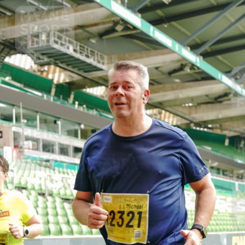 13.09.2026 - 21. swb-Marathon Bremen Michael Burmester http://msf.ph/oto/10423101 13.09.2026 10:46:10 Laufen im Stadion 10137, 10161, 10194, 10202, 10242, 10344, 10430, 10472, 10524, 10535, 10568, 10600, 10651, 10679, 10713, 10895, 10970, 10979, 11050, 11081, 11181, 11200, 11244, 11296, 11309, 11367, 11457, 11495, 11529, 11530, 11546, 11573, 11574, 11579, 11675, 11709, 11760, 11808, 11821, 11932, 12057, 12089, 12151, 12153, 12177, 12178, 12211, 12224, 12226, 12285, 12316, 12317, 12321, 12374, 12422, 12462, 12539, 10002, 10004, 10005, 10148, 10271, 10303, 10330, 10361, 10362 meine-sportfotos.de